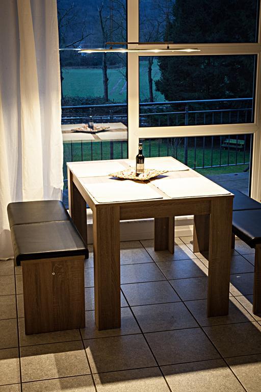 Schmuckstueck In Essen Apartment Ruang foto