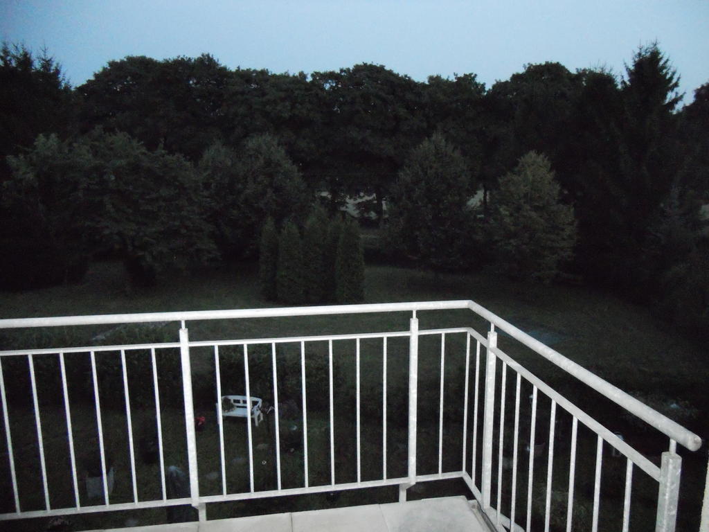 Schmuckstueck In Essen Apartment Ruang foto